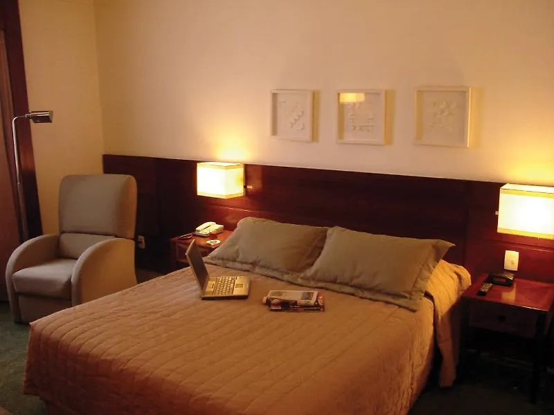 Intercity Sao Paulo Berrini 4*,